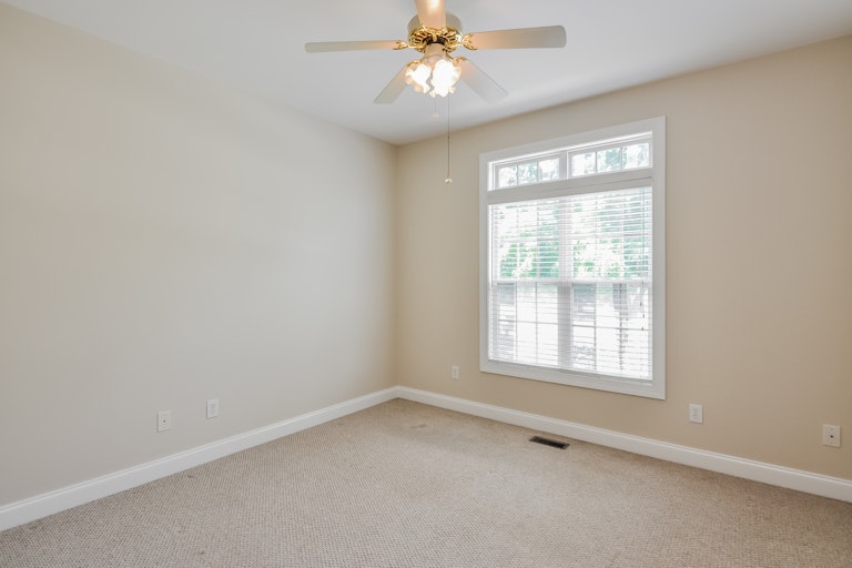 Photo 19 of 25 - 207 Natalie Dr, Raleigh, NC 27603