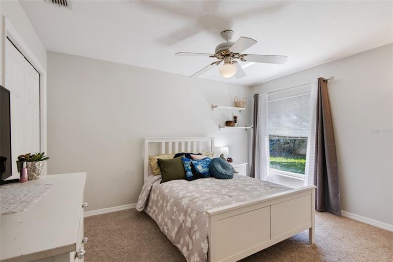 Photo 27 of 50 - 1719 Woodpond Way, Lutz, FL 33559