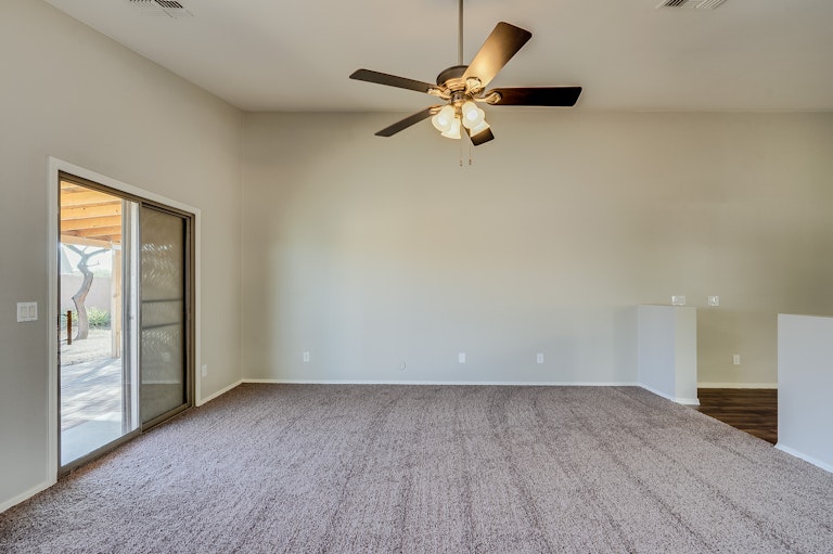 Photo 9 of 31 - 1803 S 105th Dr, Tolleson, AZ 85353