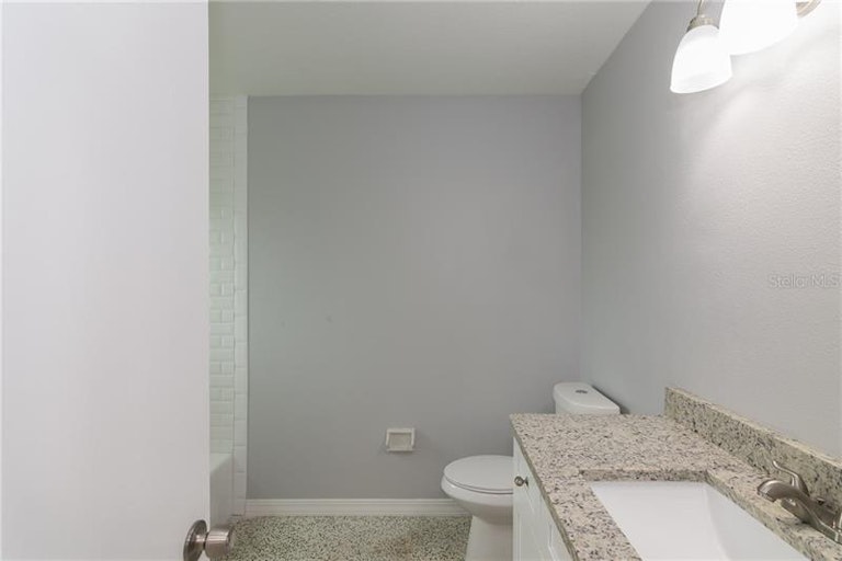 Photo 8 of 15 - 5320 Eggleston Ave, Orlando, FL 32810