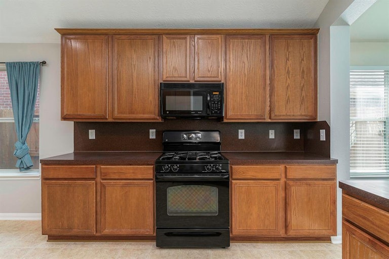Photo 12 of 25 - 3284 Gladewater Ln, League City, TX 77573