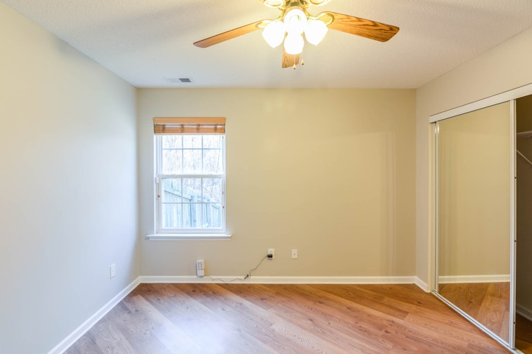 Photo 14 of 26 - 3228 Marcony Way, Raleigh, NC 27610