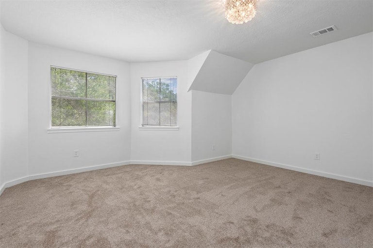 Photo 13 of 32 - 14703 Carols Way Dr, Houston, TX 77070