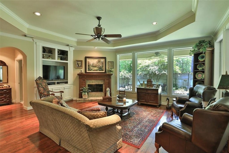 Photo 12 of 50 - 20602 Sunset Bend Ln, Spring, TX 77379
