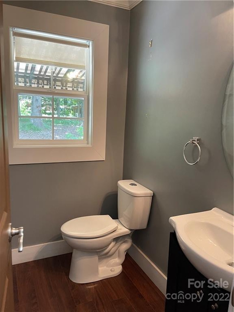 Photo 12 of 37 - 14108 Mill House Dr, Matthews, NC 28105