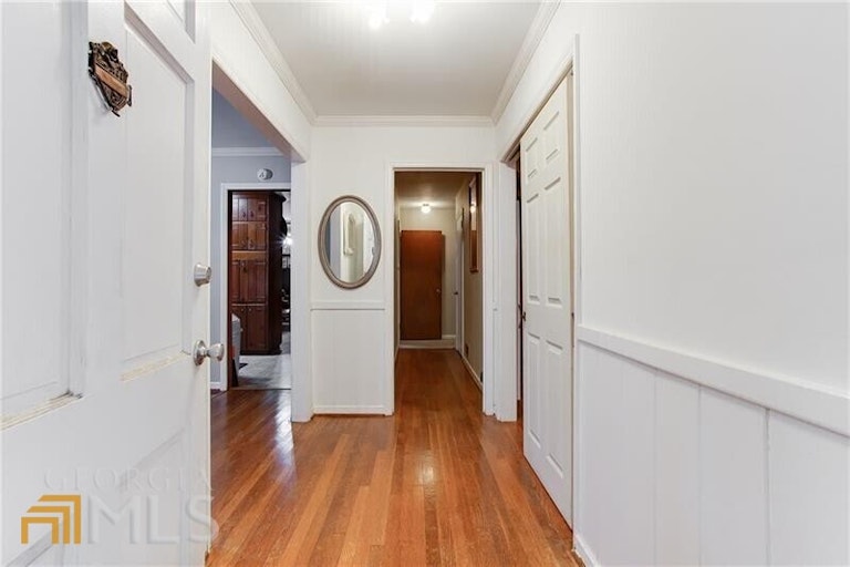 Photo 2 of 37 - 2612 Clairmont Rd NE, Atlanta, GA 30329