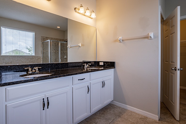 Photo 20 of 24 - 4984 Wildwood Pointe Rd, Winter Garden, FL 34787