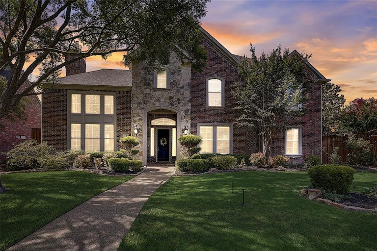 Photo 37 of 40 - 5712 Arrow Point Dr, Plano, TX 75093