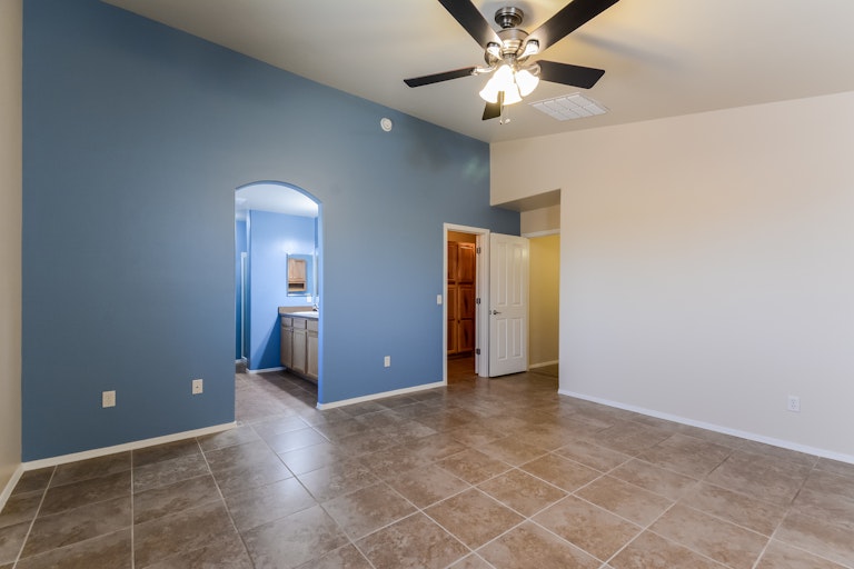 Photo 12 of 25 - 14211 N Chaco Journey Ave, Marana, AZ 85658