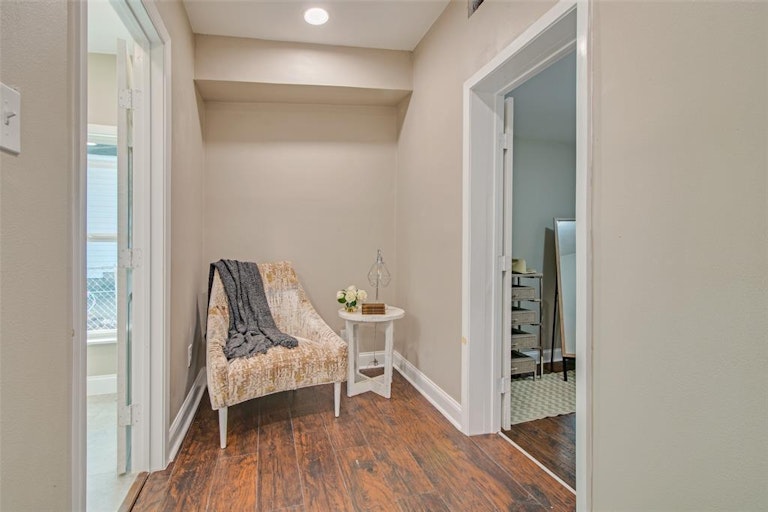 Photo 13 of 25 - 1109 Belmont Dr, Garland, TX 75040