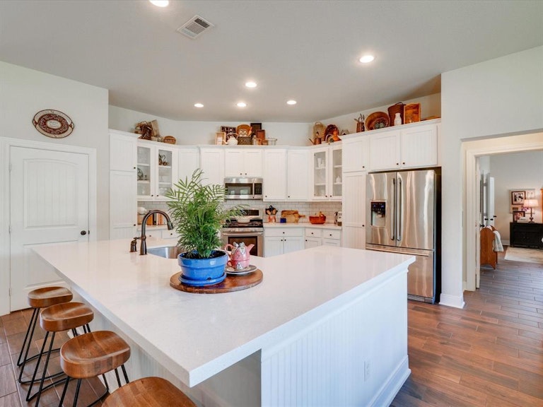 Photo 15 of 40 - 6409 Shoreline Dr, Little Elm, TX 75068