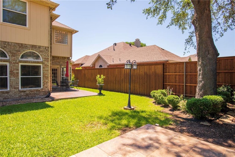 Photo 36 of 40 - 706 Cottonwood Bend Dr, Allen, TX 75002