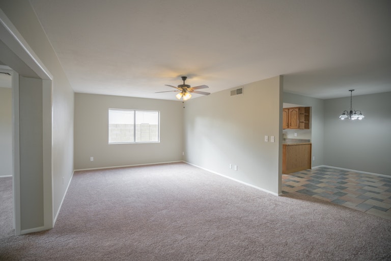 Photo 12 of 25 - 9207 W Cameron Dr, Peoria, AZ 85345