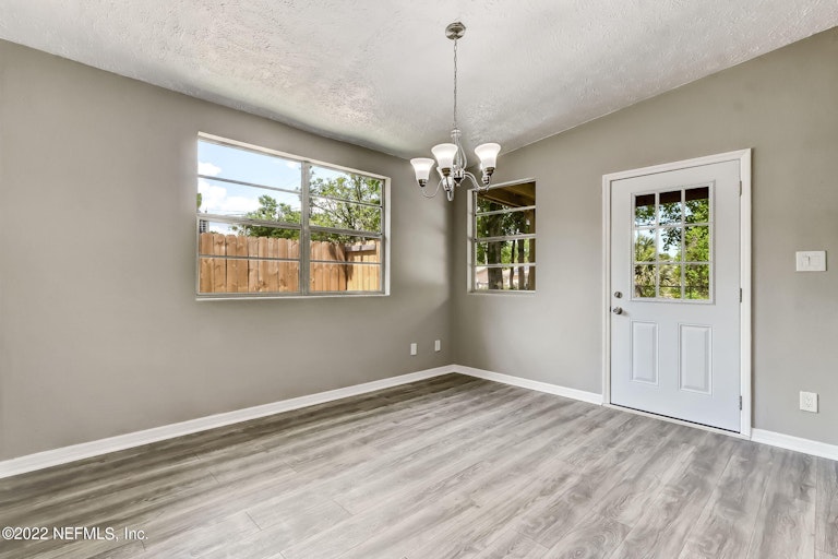 Photo 5 of 30 - 8608 2nd Ave, Jacksonville, FL 32208