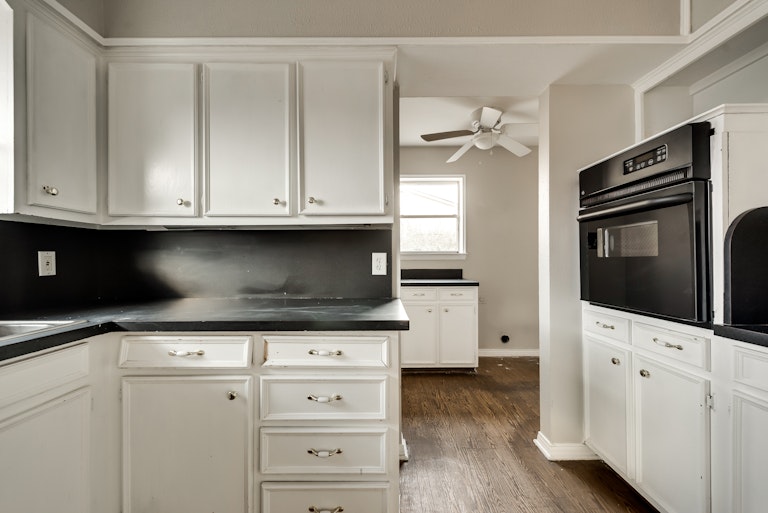 Photo 6 of 31 - 1413 Lucille Dr, Mesquite, TX 75149