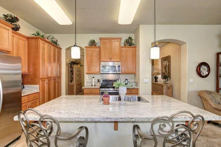 Photo 11 of 37 - 3469 Listan Way, Rancho Cordova, CA 95670
