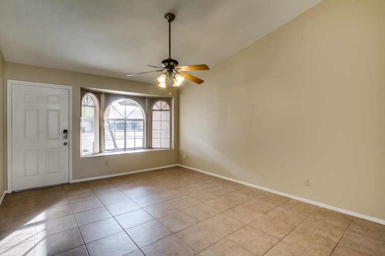 Photo 16 of 36 - 3762 E Garnet Ave, Mesa, AZ 85206