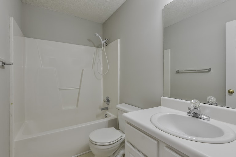 Photo 18 of 24 - 6925 Longridge Dr, Raleigh, NC 27603