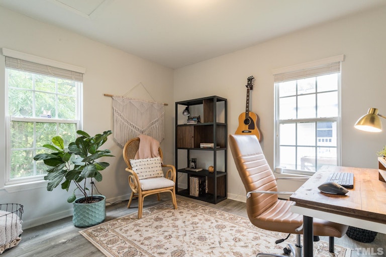 Photo 17 of 25 - 114 N Blacknall St, Durham, NC 27703