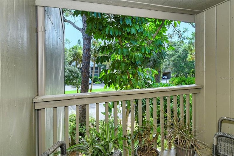 Photo 33 of 77 - 306 Pine Run Dr, Osprey, FL 34229