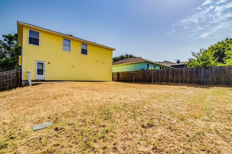 Photo 25 of 32 - 4703 Valcour Bay Ln, Austin, TX 78754