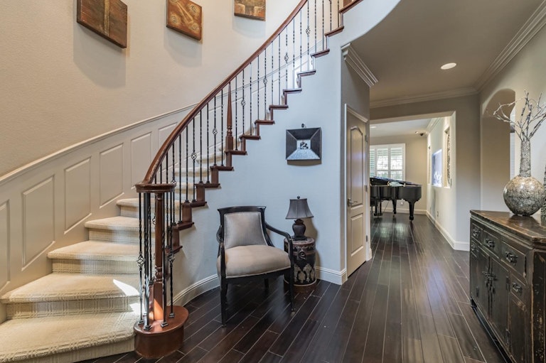 Photo 4 of 49 - 309 Fieldbrook Ct, Roseville, CA 95747