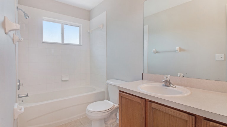 Photo 13 of 17 - 11302 Crestlake Village Dr, Riverview, FL 33569