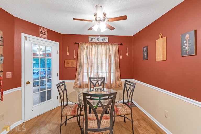 Photo 9 of 20 - 1260 Great Oaks Dr SE, Conyers, GA 30013