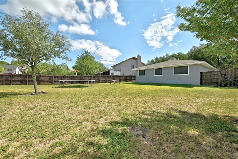 Photo 23 of 25 - 7228 Wardman Dr, Del Valle, TX 78617