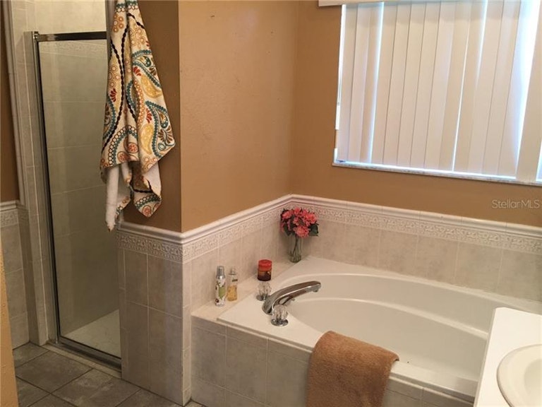 Photo 18 of 24 - 540 Osprey Landing Dr, Lakeland, FL 33813
