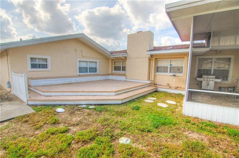 Photo 22 of 25 - 790 N 8th St, Eagle Lake, FL 33839