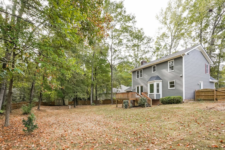 Photo 25 of 25 - 821 Pinewood Dr, Apex, NC 27502
