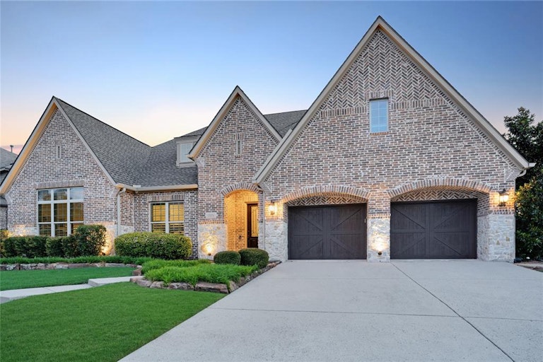Photo 3 of 35 - 7571 Orchard Hill Ln, Frisco, TX 75035