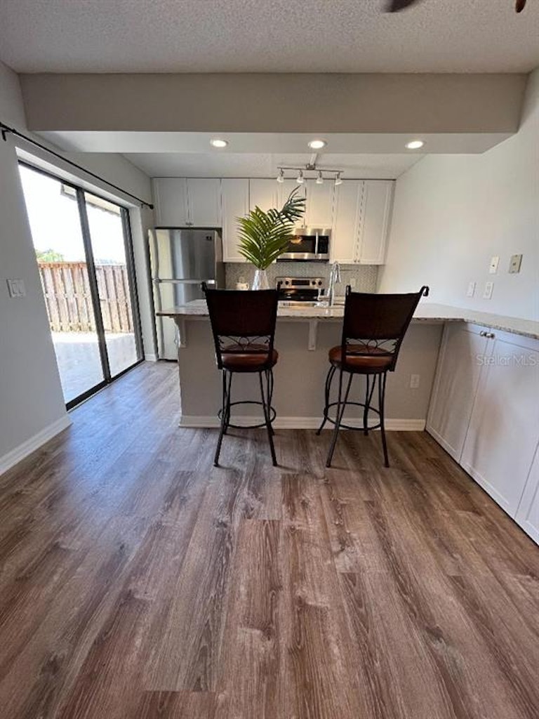 Photo 5 of 20 - 2955 Poplar Ave, Leesburg, FL 34748