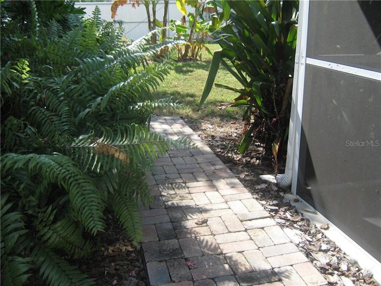 Photo 14 of 14 - 140 42nd Ave NE, Saint Petersburg, FL 33703
