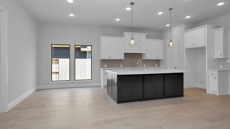 Photo 2 of 30 - 9526 Sanger Way, Rosharon, TX 77583