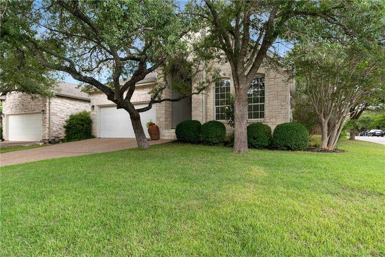 Photo 6 of 28 - 11800 Watercrest Ct, Austin, TX 78738