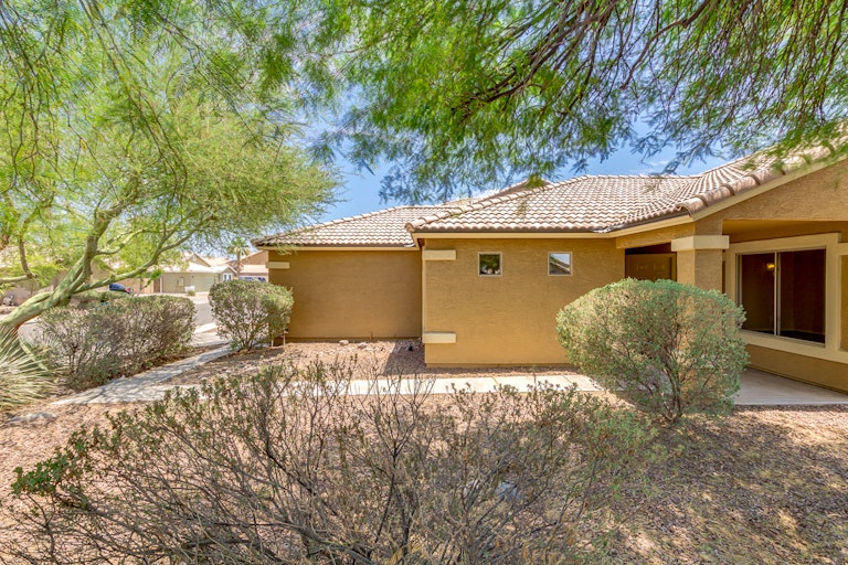 Photo 31 of 34 - 8439 W Whyman Ave, Tolleson, AZ 85353