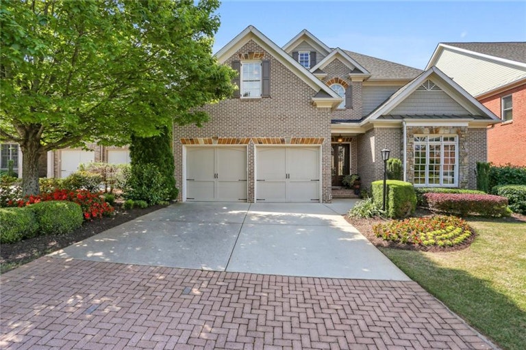 Photo 2 of 35 - 3027 Haynes Cv, Alpharetta, GA 30022