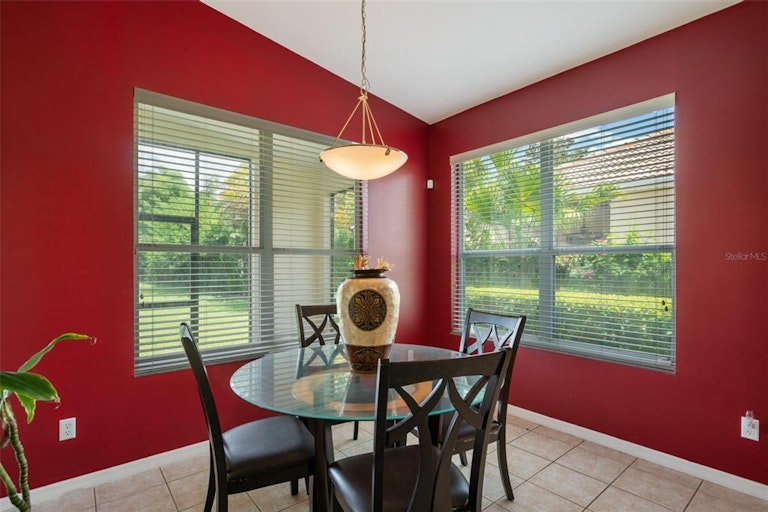 Photo 10 of 38 - 11015 Belmere Isles Ct, Windermere, FL 34786