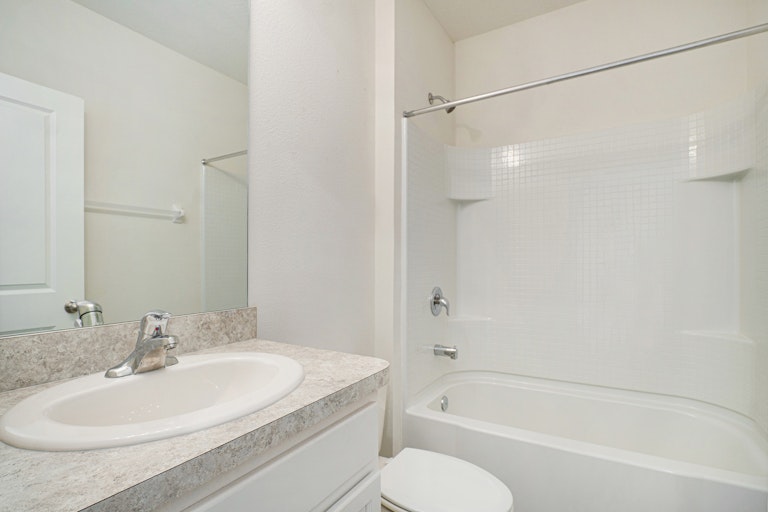 Photo 6 of 17 - 32641 Abby Lax Ln, Wesley Chapel, FL 33543