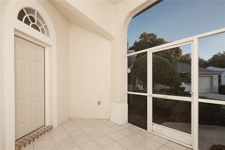 Photo 4 of 29 - 2762 Golf Lake Dr, Plant City, FL 33566