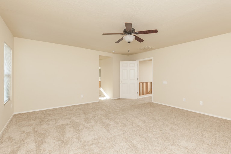 Photo 16 of 27 - 6704 S 54th Ln, Phoenix, AZ 85339