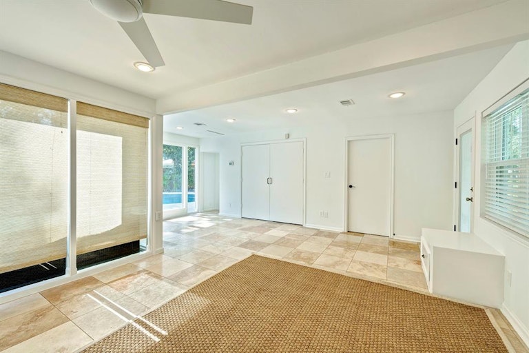 Photo 20 of 34 - 13519 Westport Ln, Houston, TX 77079
