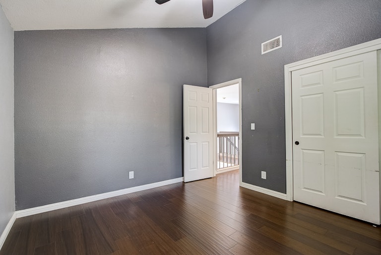Photo 32 of 39 - 4025 Honey Rose Pl, Antelope, CA 95843