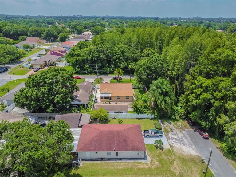 Photo 38 of 40 - 8107 N Lois Ave, Tampa, FL 33614
