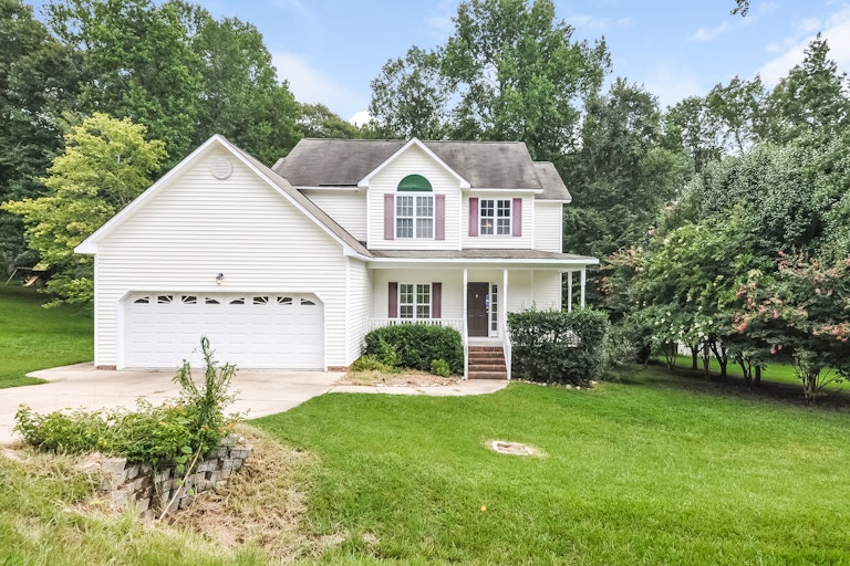 Photo 1 of 25 - 285 Trenburg Pl, Clayton, NC 27520