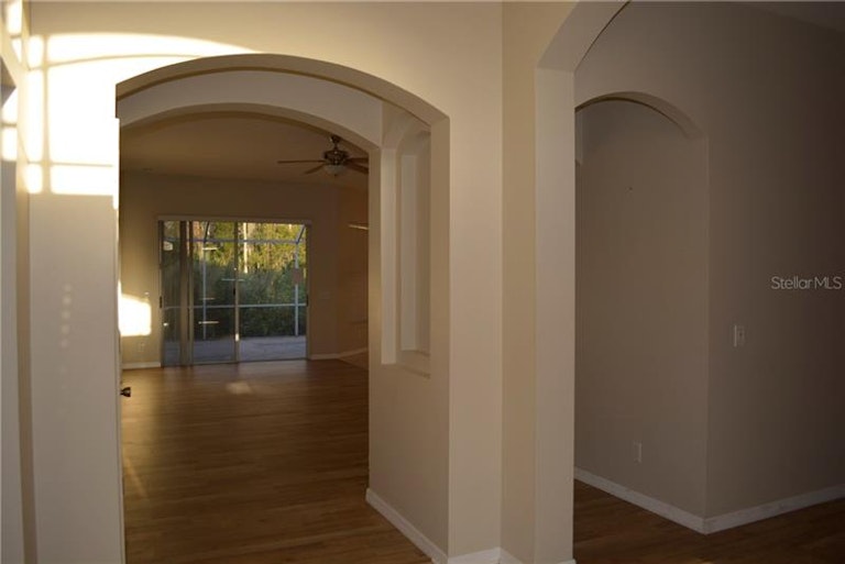 Photo 2 of 19 - 18155 Heron Walk Dr, Tampa, FL 33647