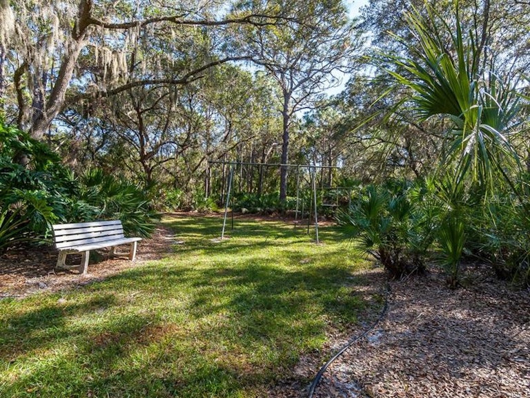 Photo 22 of 25 - 6079 Ravenwood Dr, Sarasota, FL 34243
