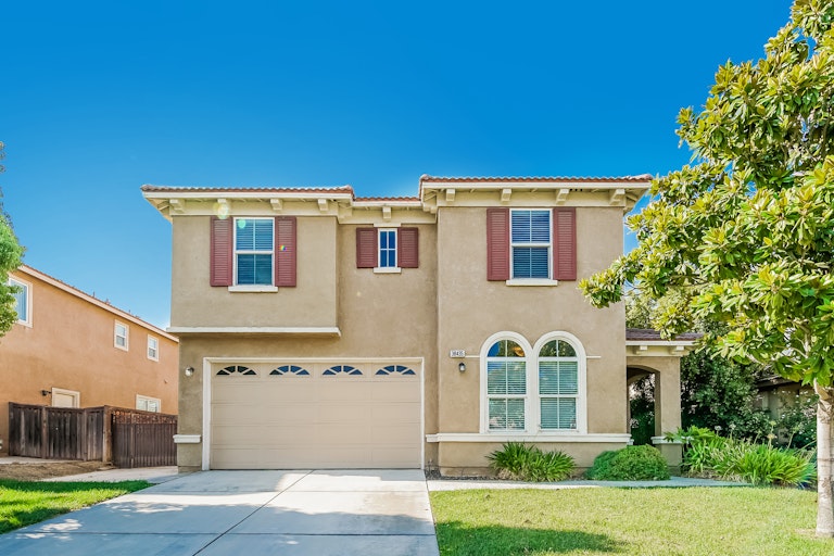 Photo 1 of 27 - 38435 Rancho Vista Dr, Beaumont, CA 92223
